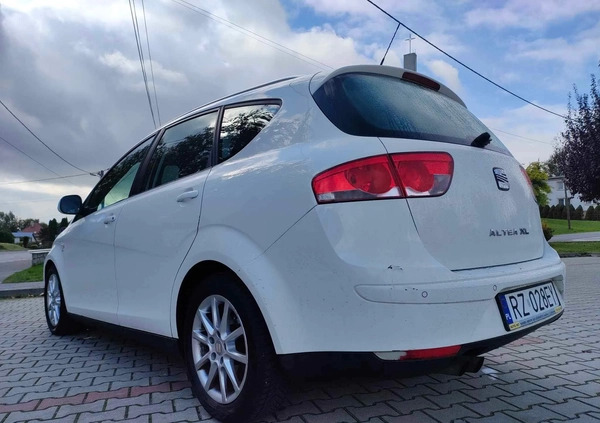 Seat Altea XL cena 19900 przebieg: 201211, rok produkcji 2009 z Rzeszów małe 172